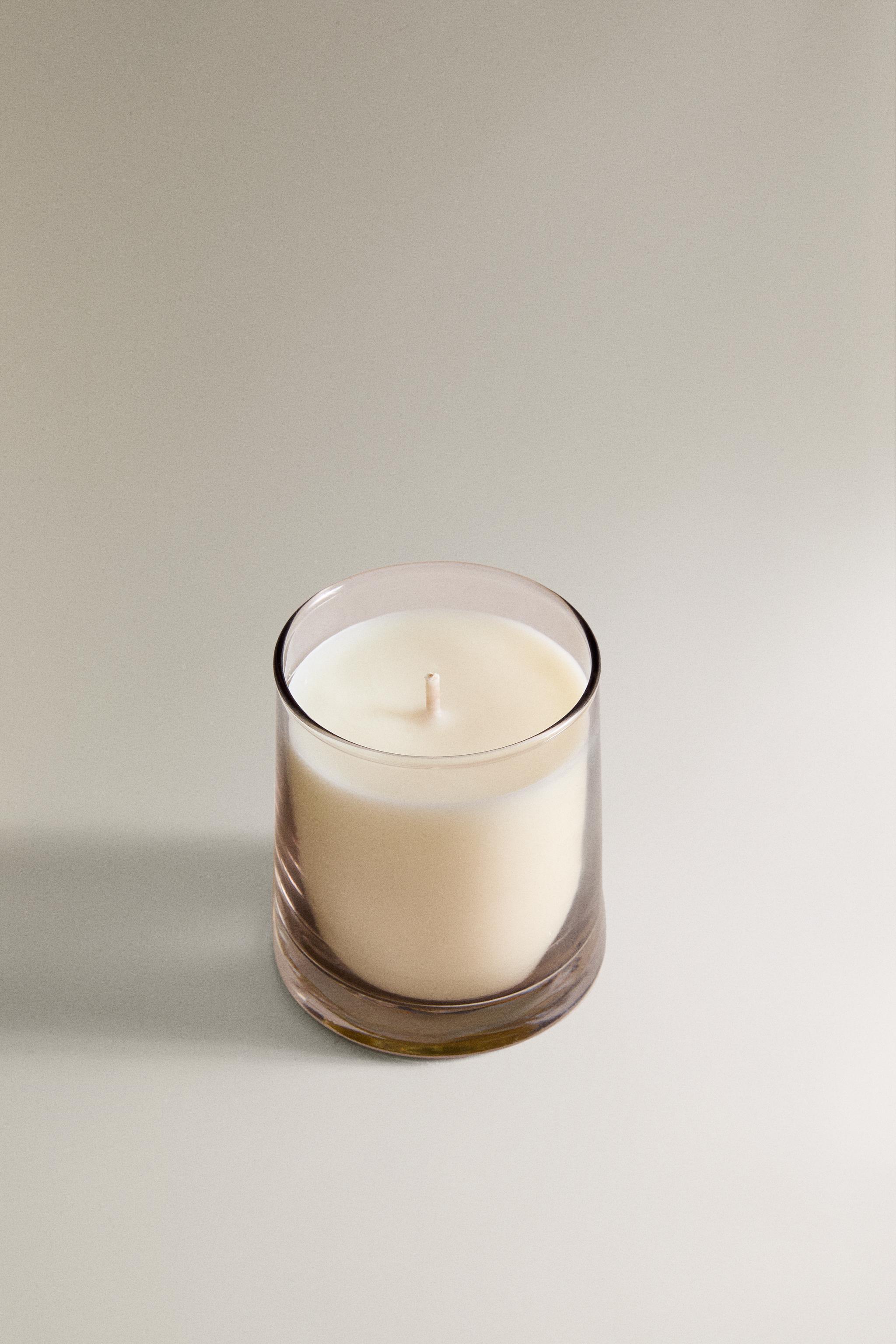 (180 G) FLEUR DE VÉTIVER SCENTED CANDLE